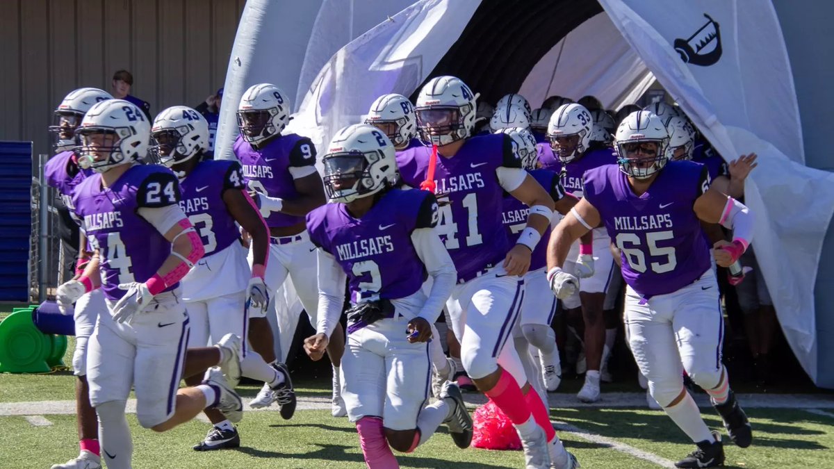 ifrid333's tweet photo. Blessed to receive my first offer from Millsaps College! Thank you @MasonWyllis for this incredible opportunity!

@BNewman60 @OwlBuzz @MUSOwlsAD https://t.co/7VC5BNyorg