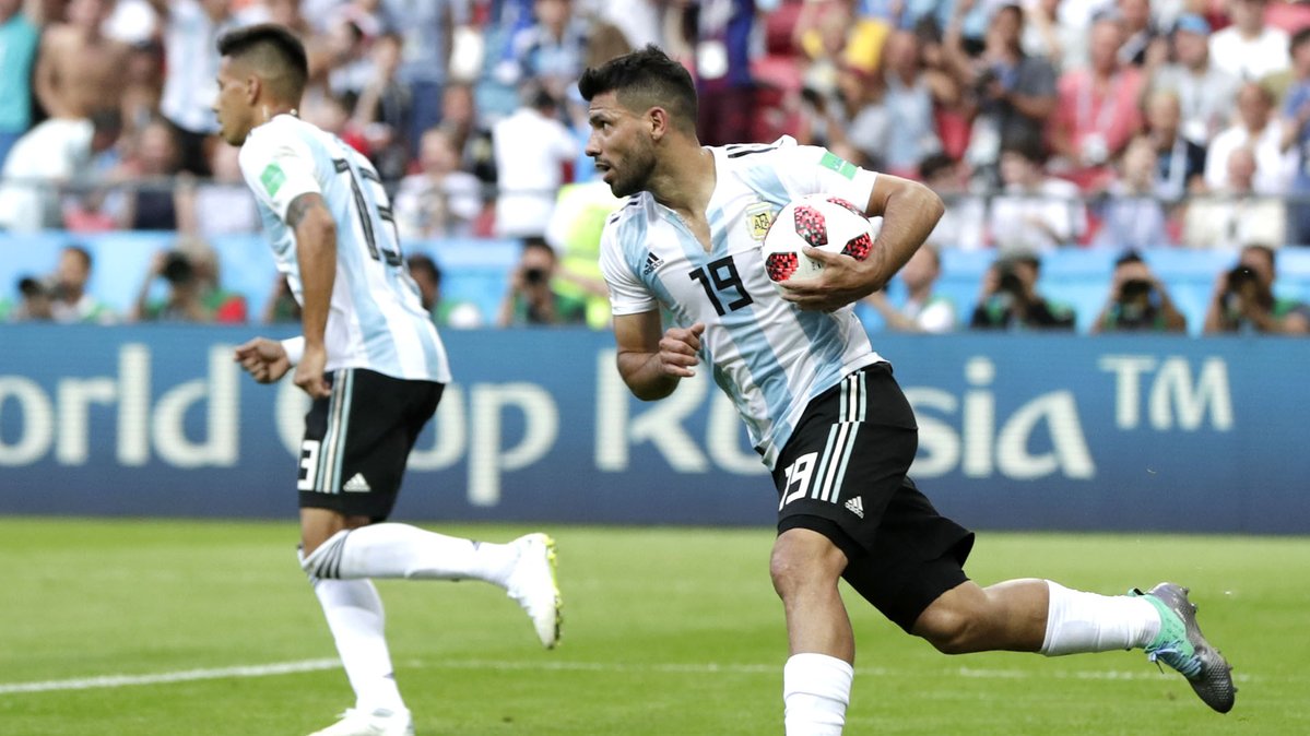 La Bombotuitera! ⭐⭐⭐ tweet media