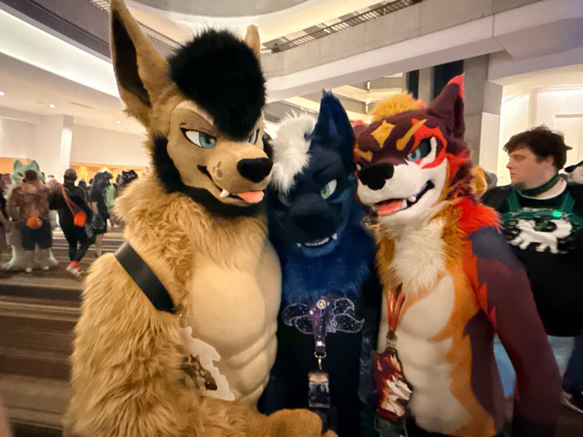 VexedLupine's tweet photo. Where does the time go???

Leaving this con, almost more than any, felt the heaviest. What a group of amazing friends I’m blessed to know, and community I’m proud to be a part of. 

What a life this is. Thank you for the time, FWA. This was one of the best https://t.co/mGdfOG4iab