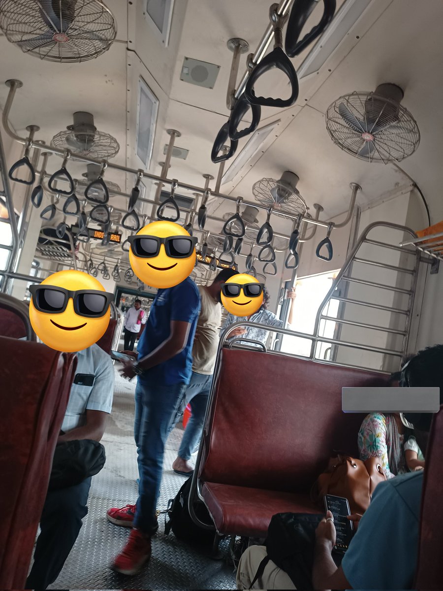 Deepakjarvis's tweet photo. Travelled to Bengaluru on the train (Hassan yeshwantpur intercity)after a long time, so I don't know when this happened but for a train that gets almost full everyday they've provided refurbished mumbai local compartments, this was not the case earlier,why @SWRRLY ?
@RailwaySeva https://t.co/3cNAM2NE2i