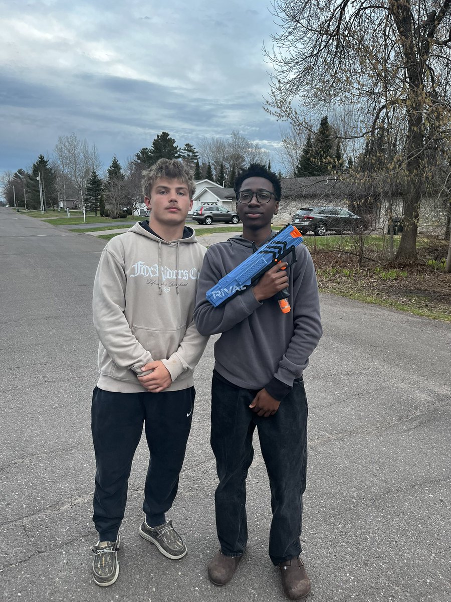 Flex Offenders tweet media