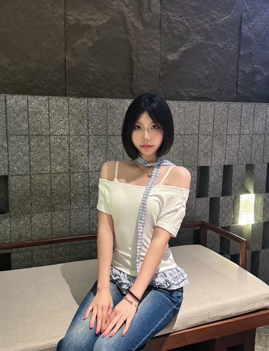 你昨晚很一般 tweet media