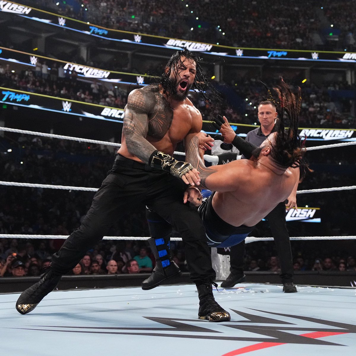 OTC1. ⎆ NOT @WWERomanReigns tweet media