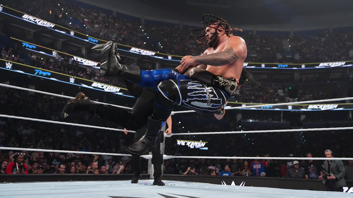 OTC1. ⎆ NOT @WWERomanReigns tweet media