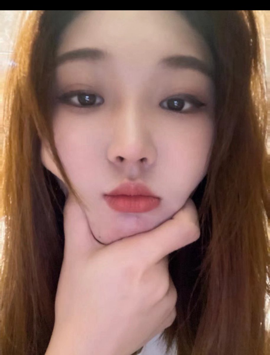 你昨晚很一般 tweet media