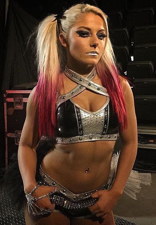 PainXBliss Alexa Bliss Fan Account tweet media