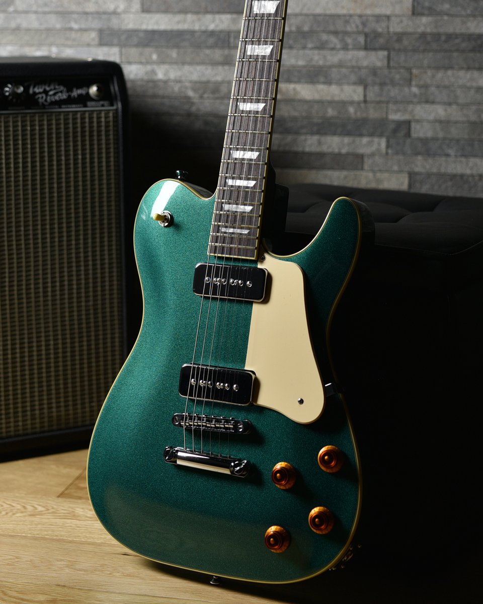 DeviserGuitars's tweet photo. 【Bacchus Global Series】
🌟BARON-STD/S

新ピックアップ「Bacchus STP-5」搭載⚡️
アルニコ5＆ブレイデッドワイヤーで、煌びやかさとウォームさを両立したサウンドが特徴🎸💥！

豊富なカラーラインナップも魅力🌈

#カラフルバッカス
#Deviser_NowOnSale https://t.co/ahn9Um6VXN