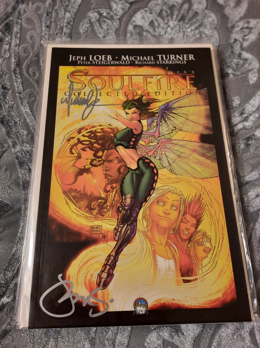 The very 1st comic I had Michael Turner sign in 05 at Wizard World