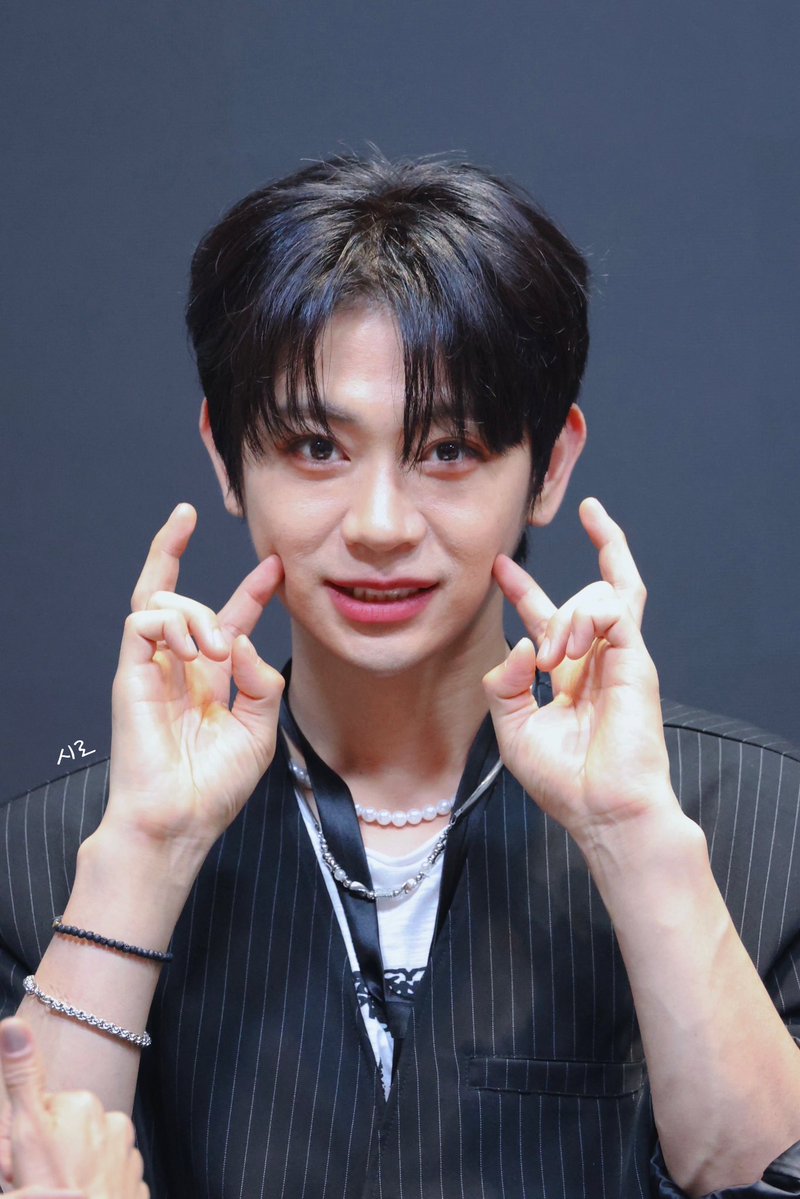 𝑺𝑯𝑰𝑹𝑶 tweet media