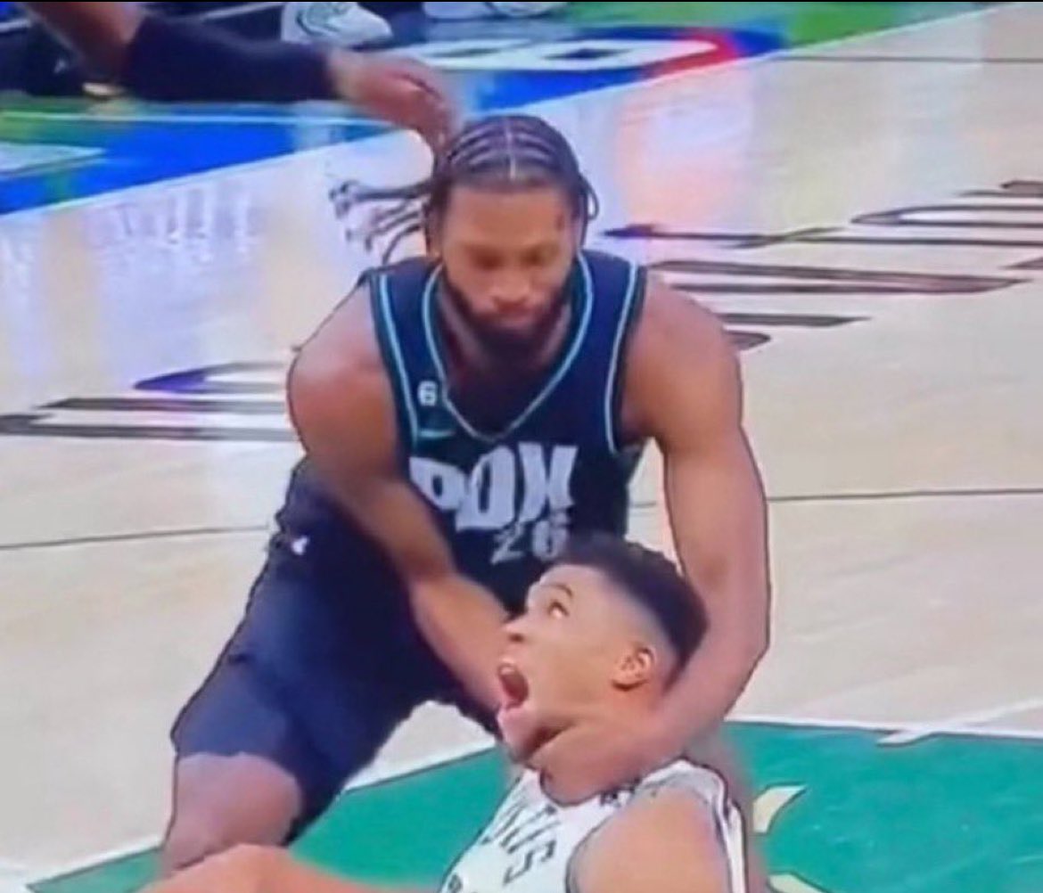 🕷️Kawhi2Ximes tweet media