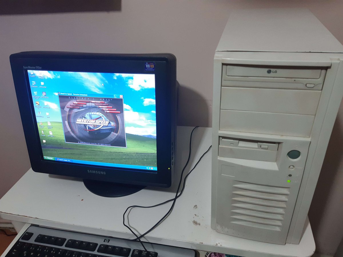 aryabatt's tweet photo. Impossible:

Install GTA V in this https://t.co/9Y4n9c7m0p
