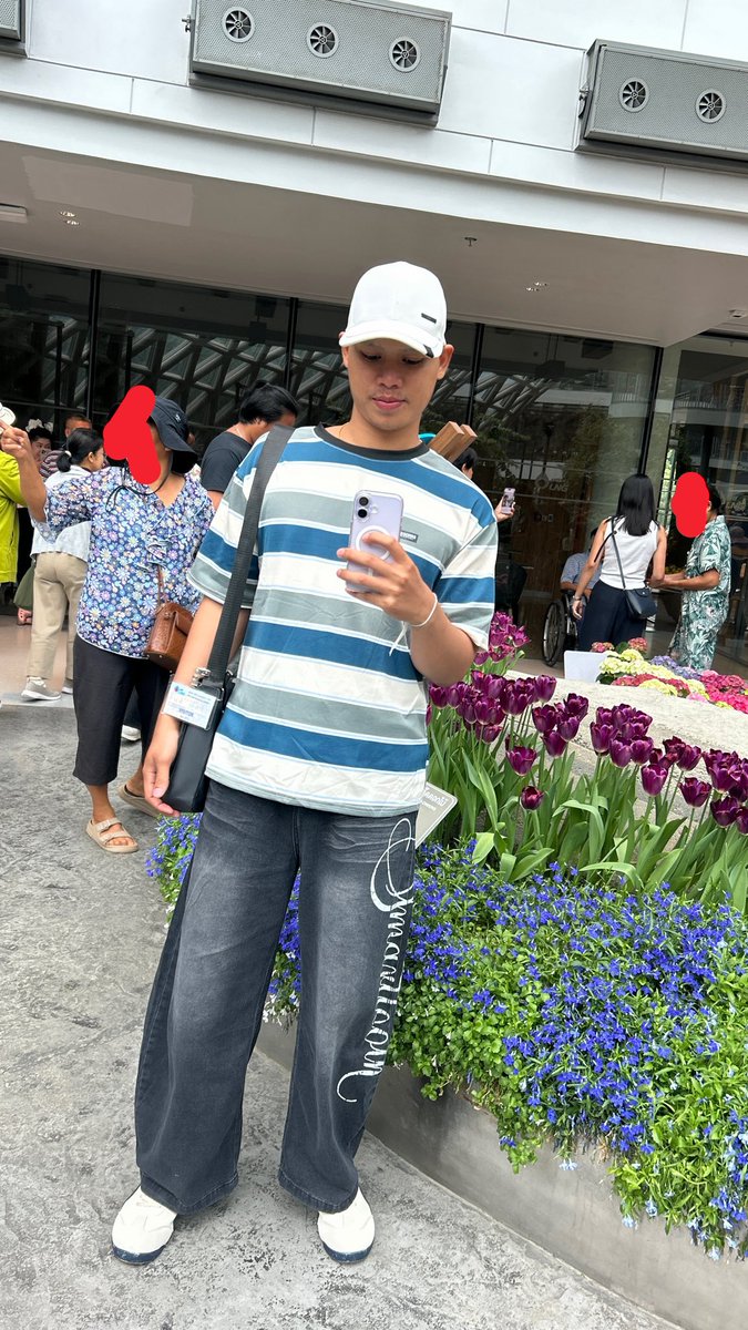 🥳 tweet media