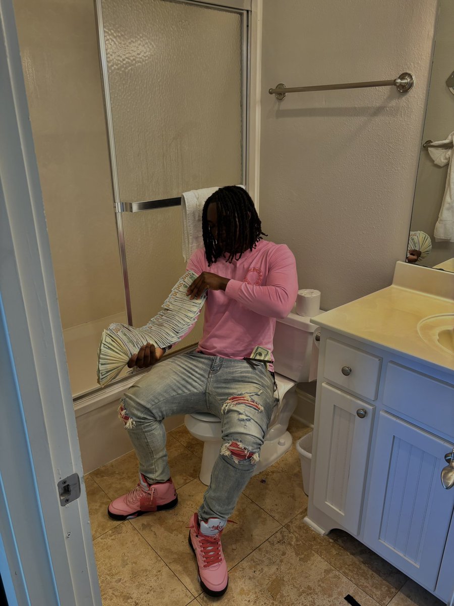TySlime tweet media