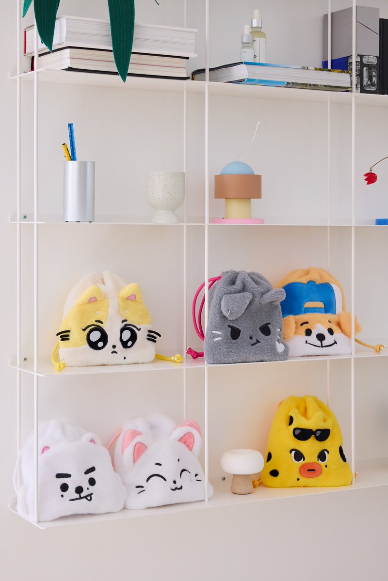 HYBE MERCH tweet media