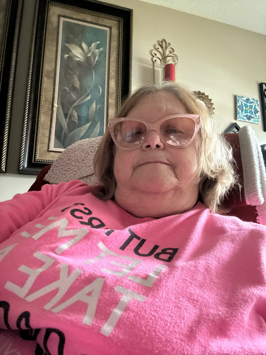 Deborah Everett tweet media
