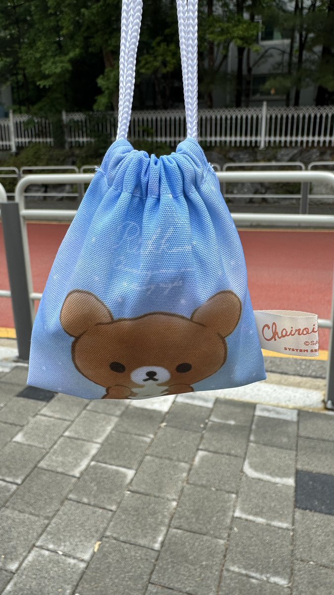 오늘의 가방(?) 에어팟이 딱 들어가요