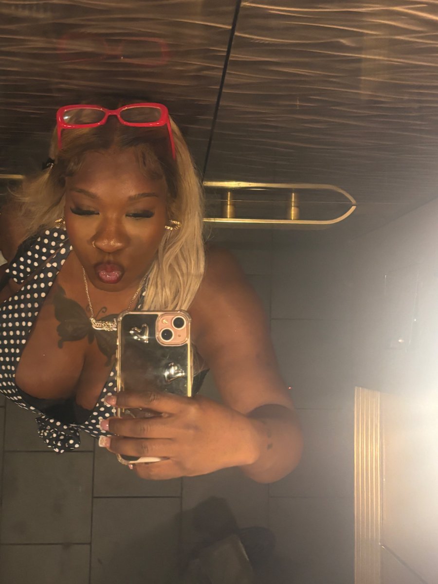 Nicole aka BIG Mama 😋 tweet media