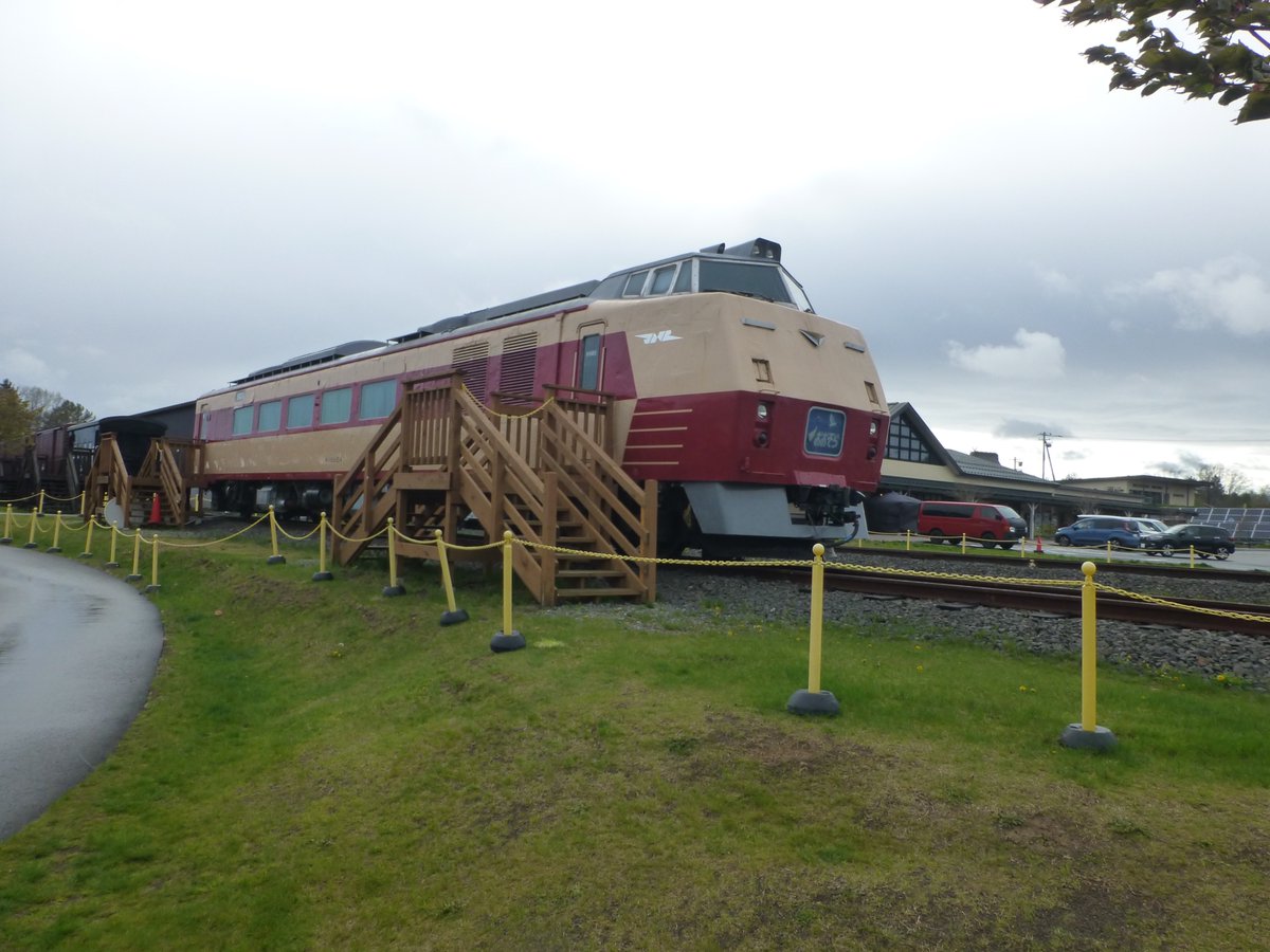 ribbon_spread's tweet photo. ドライブ　2026.5.09　⑲　安平町　道の駅 あびらD51ステーション　マンホールカードもゲット！#道の駅 #道の駅巡り #昭和レトロ #80s #70s #マンホール #マンホールカード #鉄道 #sl #d51 #安平町 https://t.co/LAQprIhNff
