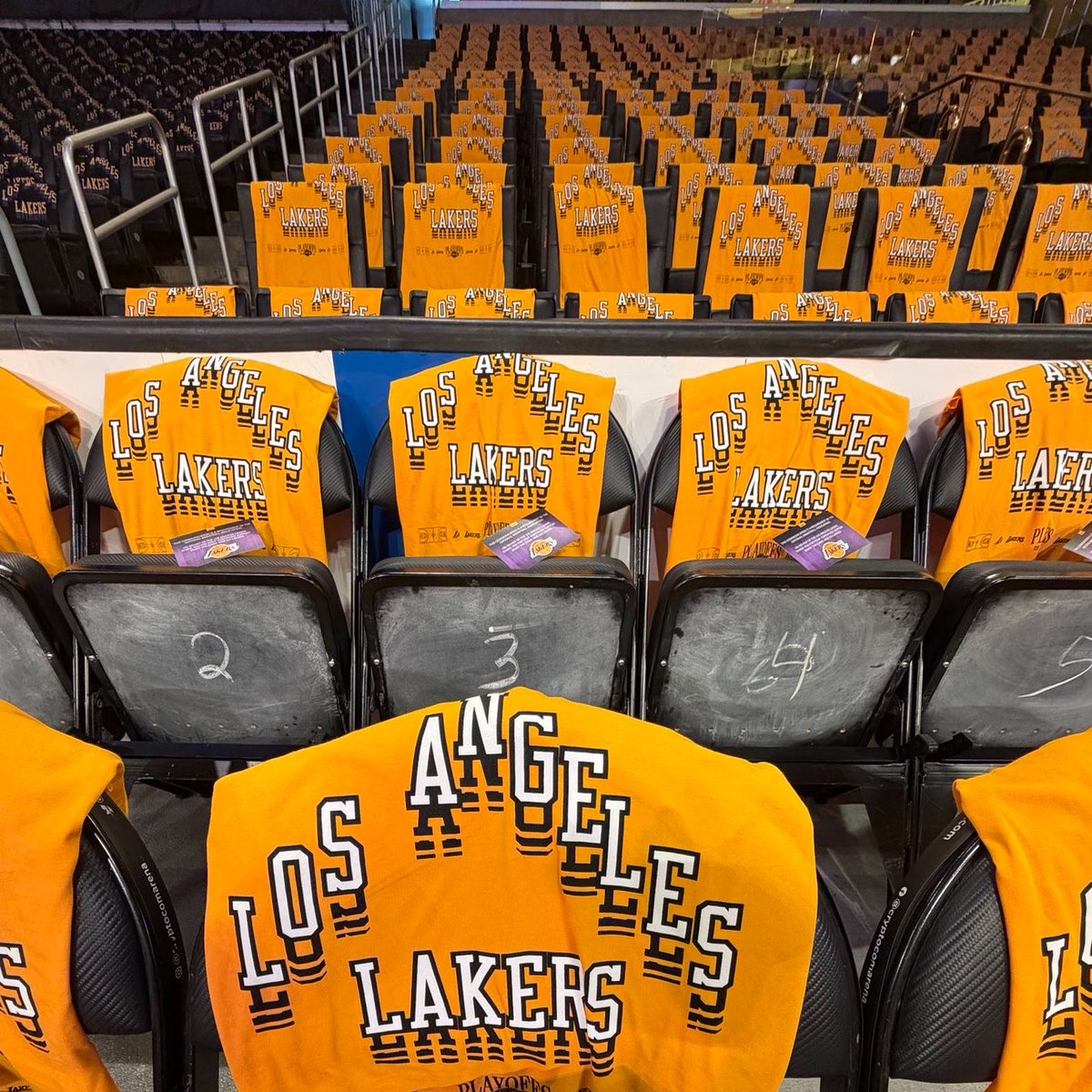 LakeShowYo tweet media
