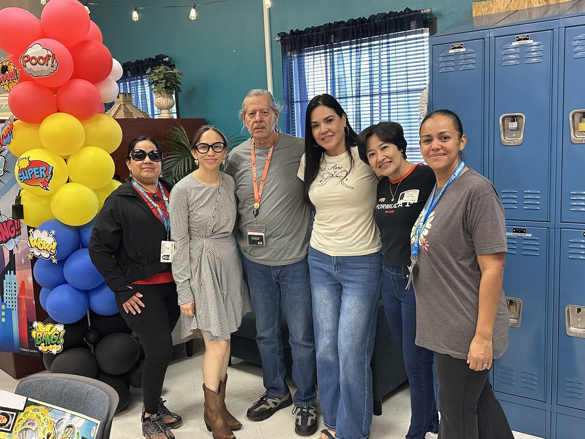 missionechs's tweet photo. MECHS Parent Volunteers and Parent donations made all the difference in celebrating Teachers our #PhoenixFamily. We are grateful for the generous spirit within our community! #TeamSISD @SocorroISD https://t.co/b8XNF1fGA9