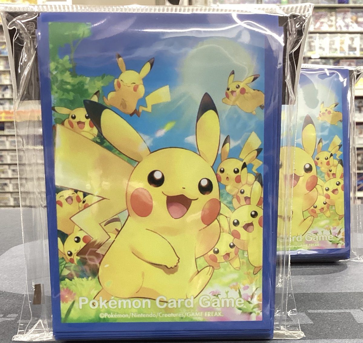 13限定商品　ピカチュウスリーブ4枚セット ポケモンカード販売情報】 ポケモンカードのデッキスリーブ