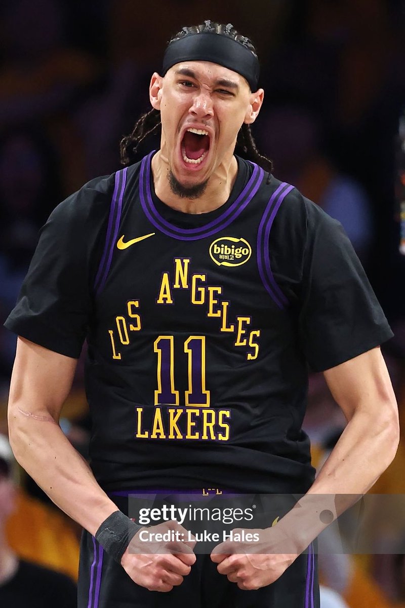 LakeShowYo tweet media