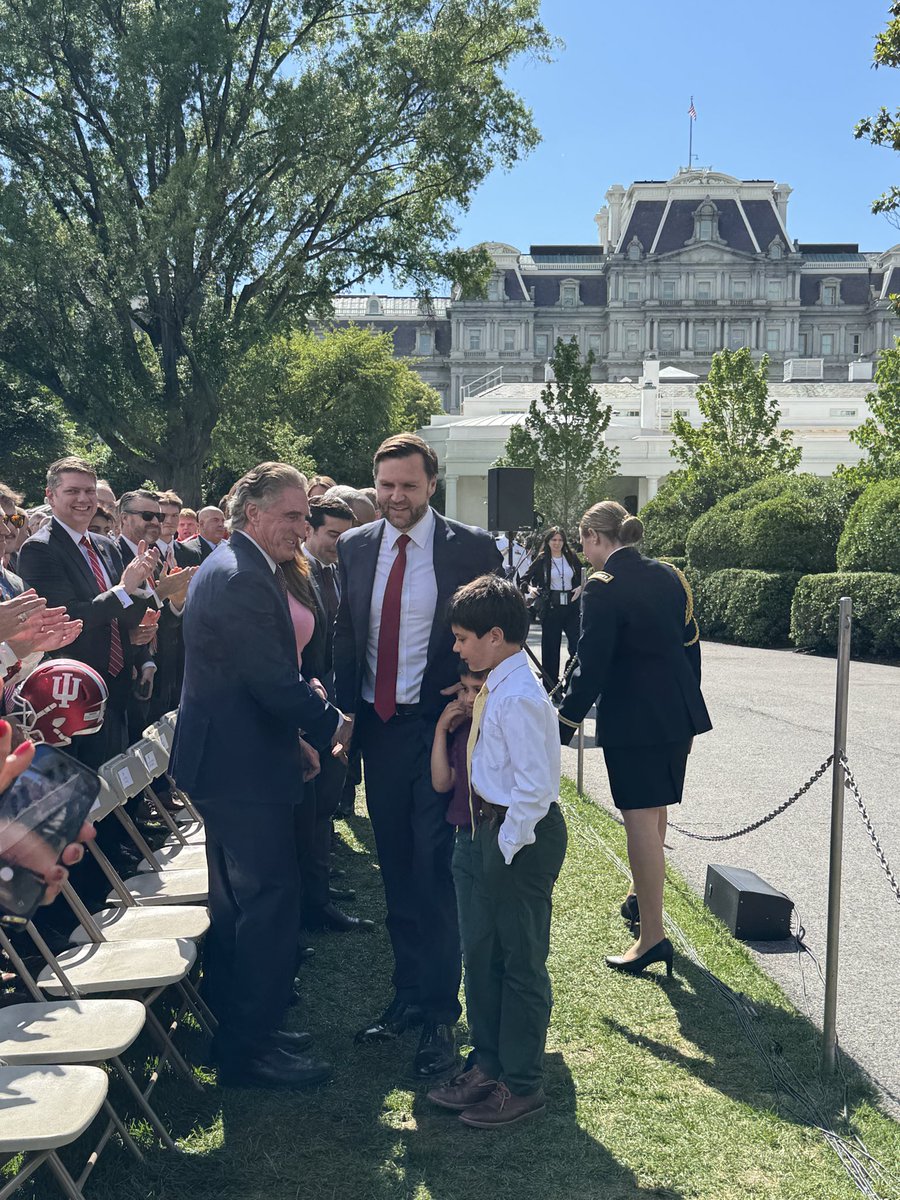 MarileeSpringer's tweet photo. Trip of a lifetime to The White House to celebrate the National Championship with @IndianaFootball 🏈. @POTUS clearly loved @CCignettiIU and so does Hoosier Nation! https://t.co/IH8InmcEPh