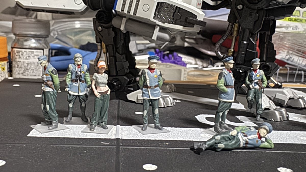 niu_hiiragi's tweet photo. 1/72へリック共和国軍人と1/72ガイロス帝国軍人 https://t.co/gSrMuR2DRO