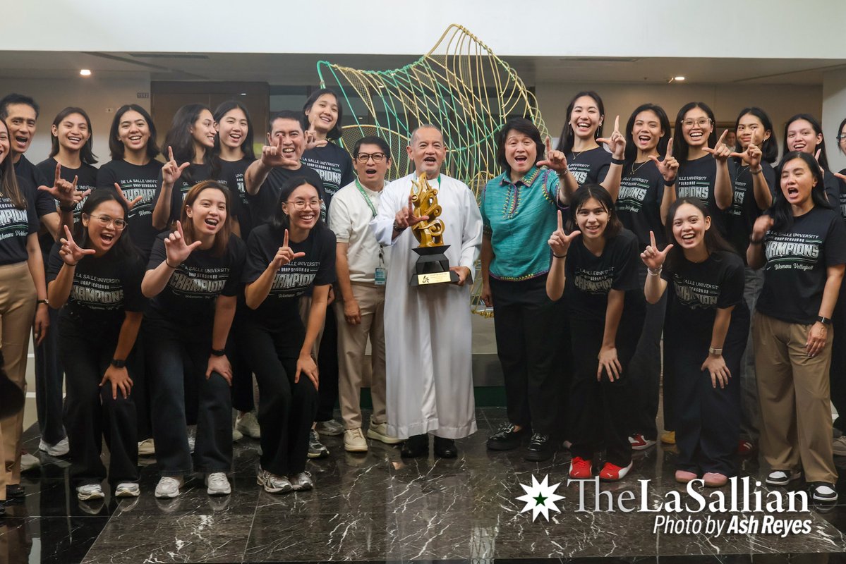 The LaSallian tweet media