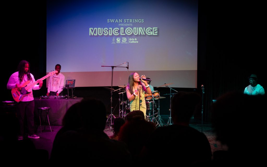ZyahMusic's tweet photo. Wow, my first headlining show was a huge success!! 

My heart is so full 🥹❤️

Thank you to everyone that showed up and showed out for me.

A night I will always remember. 

Thank you God. https://t.co/M4qmIVNKpY