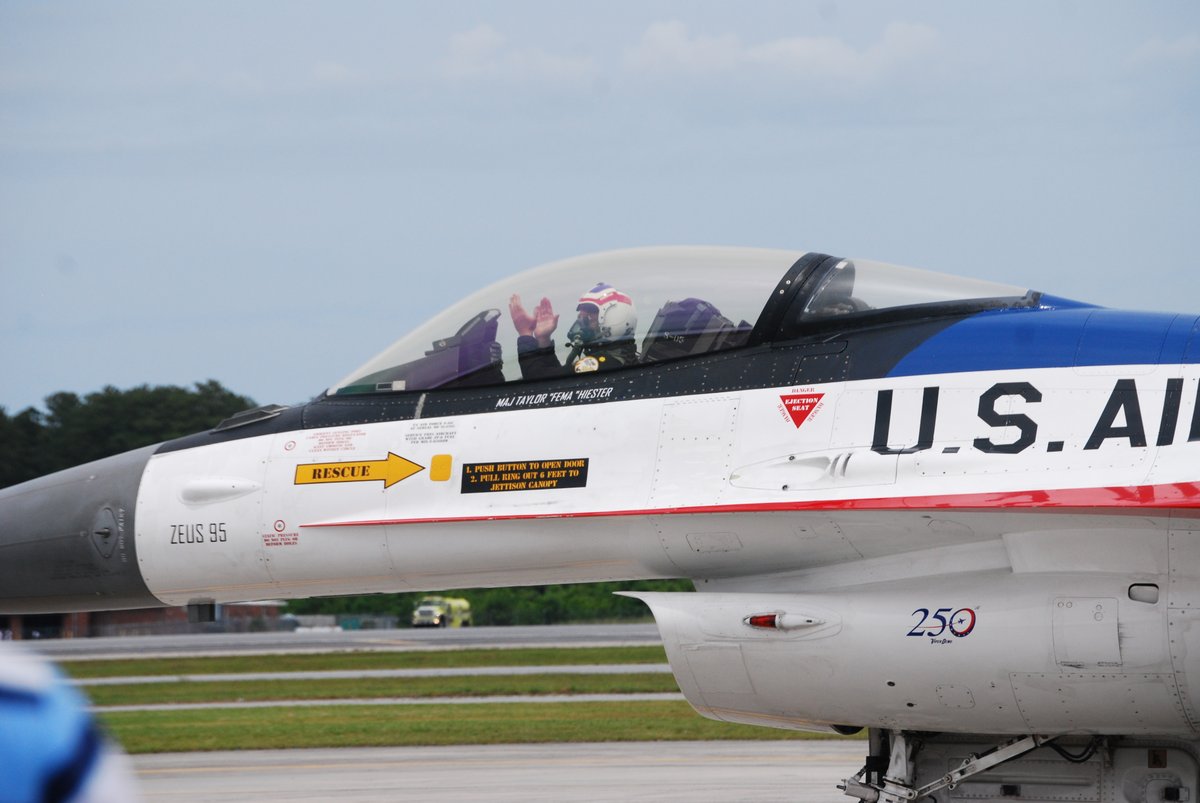 napsta tweet media