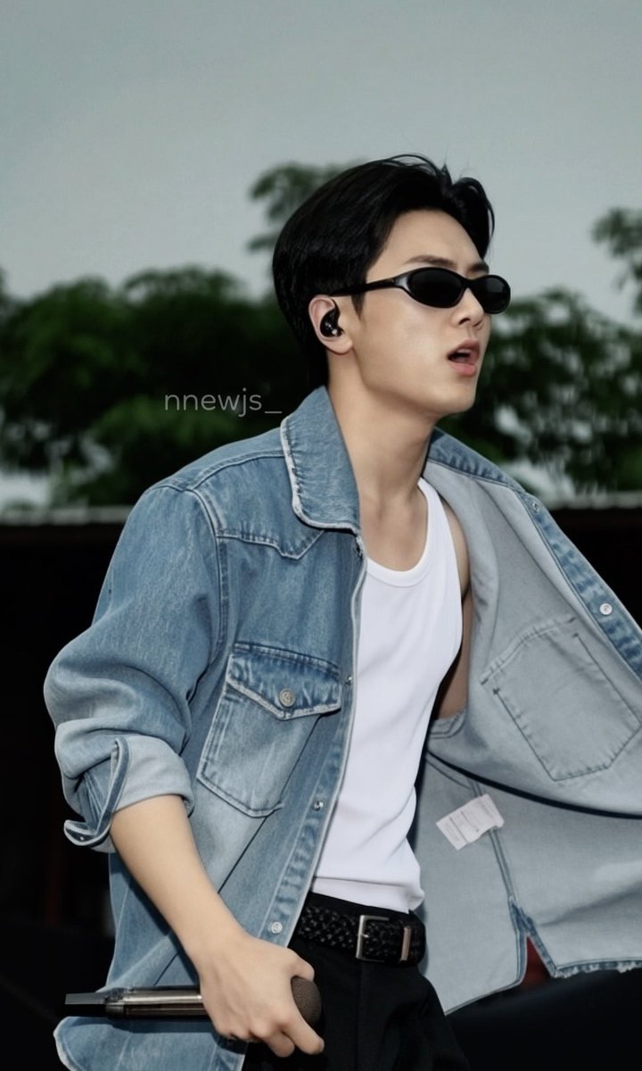 hi hoonie 🎧 tweet media