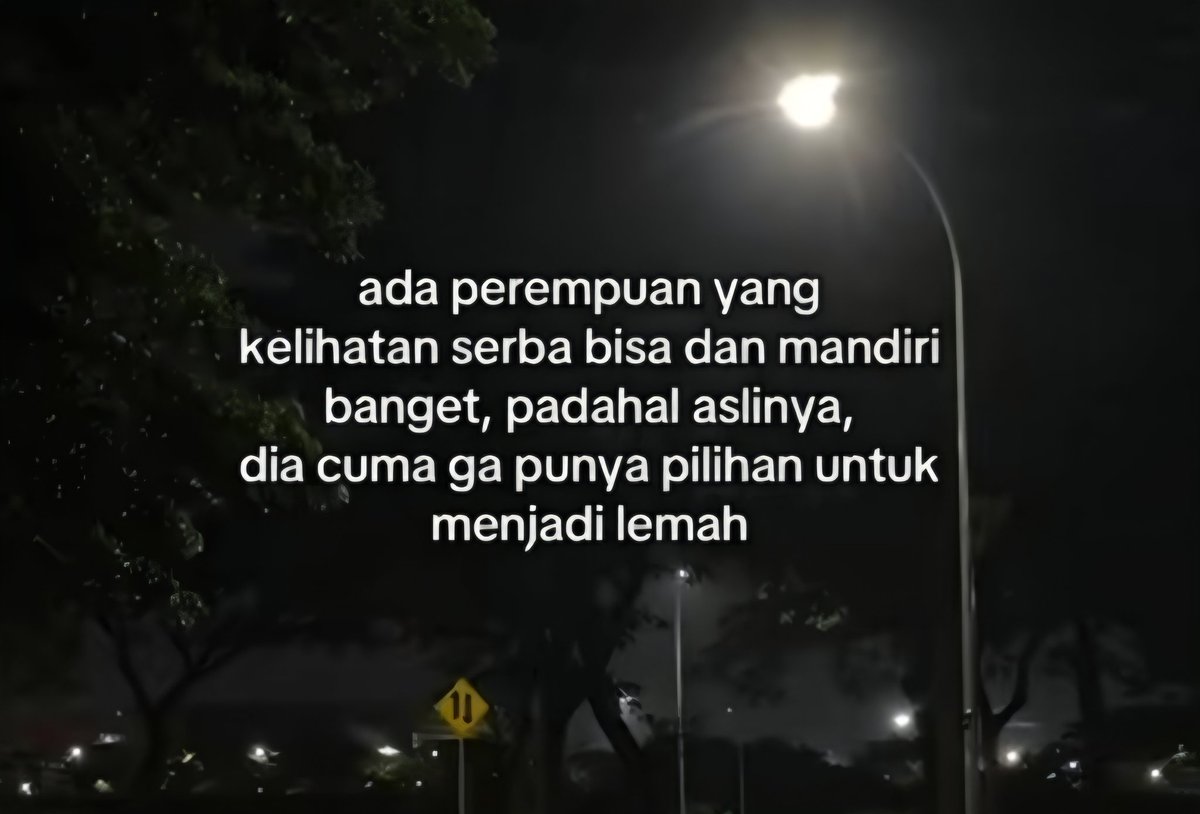 oycantik's tweet photo. terkadang pura-pura kuat karena keadaan... https://t.co/duzo186zpE
