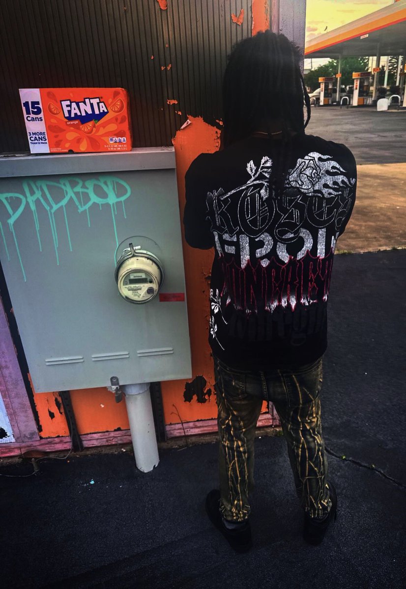 luvvdubbb's tweet photo. Aint a phase just Crused Technique.. 🦇 https://t.co/6PgjhpJeul