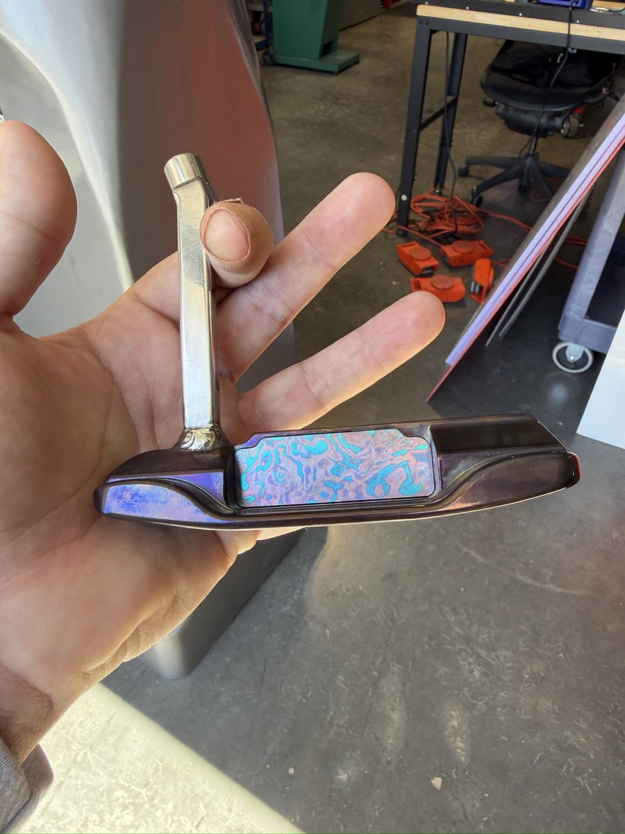 smith_jon22's tweet photo. New putter heads complete! 304 stainless with crystallized Titanium inlays. All color is purposeful oxidation with exquisitely controlled heat. No coatings are applied. Made by Us in Utah. Hand finished. 🤌 https://t.co/Vrobj6epBf