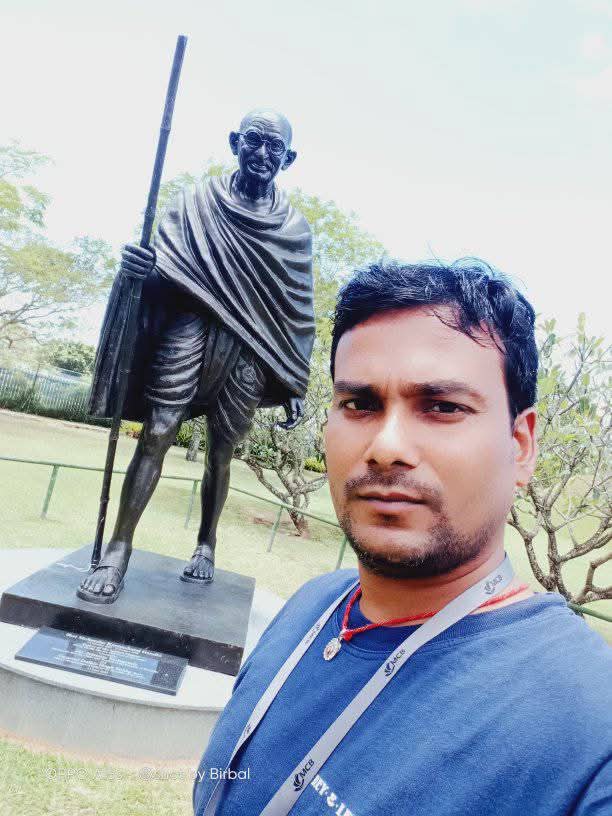birendram_563's tweet photo. सा० डुमरी थाना तरैया जिला सारण में बीरबल प्रसाद की चाकू मारकर हत्या।
मा. @SaranPolice @Saran_dm @bihar_police जी मामले को संज्ञान में लेकर हत्यारों पर विधिक कार्यवाही सुनिश्चित करें।🙏
@samrat4bjp @UpendraKushRLM @NitishKumar @yadavtejashwi @BBCWorld @aajtak @ndtvindia @ANI @CNN https://t.co/P4tQrO0GeN