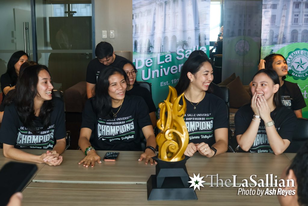 The LaSallian tweet media