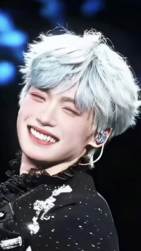 sam. tweet media