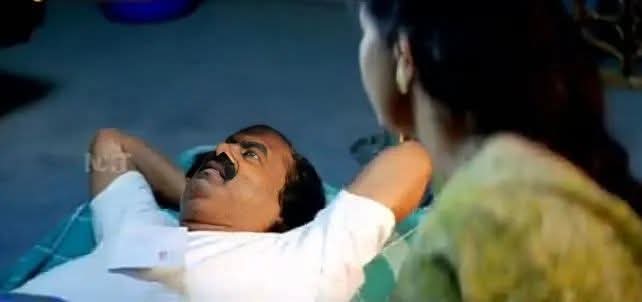 Anda_talks's tweet photo. Kayal anni : பூரிச்சது போதும் வாங்க வந்து சாப்டு தூங்குங்க..

Seeman Anna :  அடி போடி சாப்டுறதாவது
என் தம்பி  சி எம்மா இருக்கான்... https://t.co/KPFv33F522