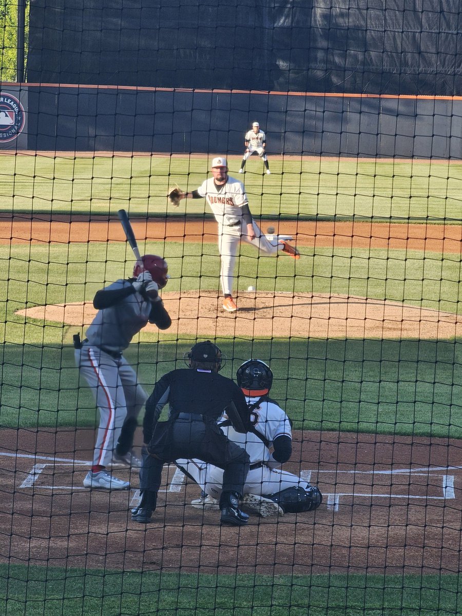 rtday25's tweet photo. Home opener for the @boomersbaseball tonight st Wintrust Field versus Trois-Rivieres Aigles. https://t.co/Mb7L0Kp7Xm