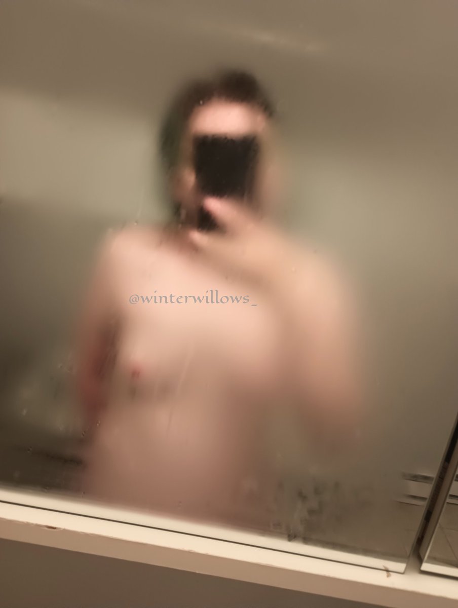 winterwillows_'s tweet photo. tease 🤭 https://t.co/AjbNQdA6Yq