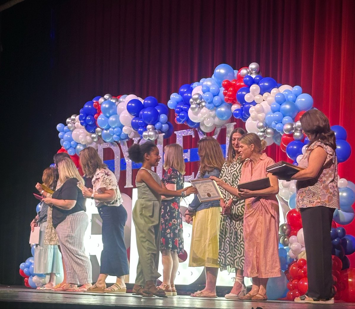 EmCatLaw's tweet photo. Any night celebrating the @NorthrichBears is a great night! We are so proud of all the hard work these kiddos have put in. The smiles on their faces say it all! #RISDDreamBig #NREOneTeamOneDream https://t.co/JmwPzivjJQ