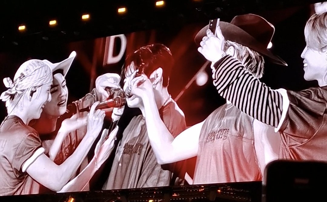 ithvmint's tweet photo. Mis amores :( https://t.co/KrBWrZJHah