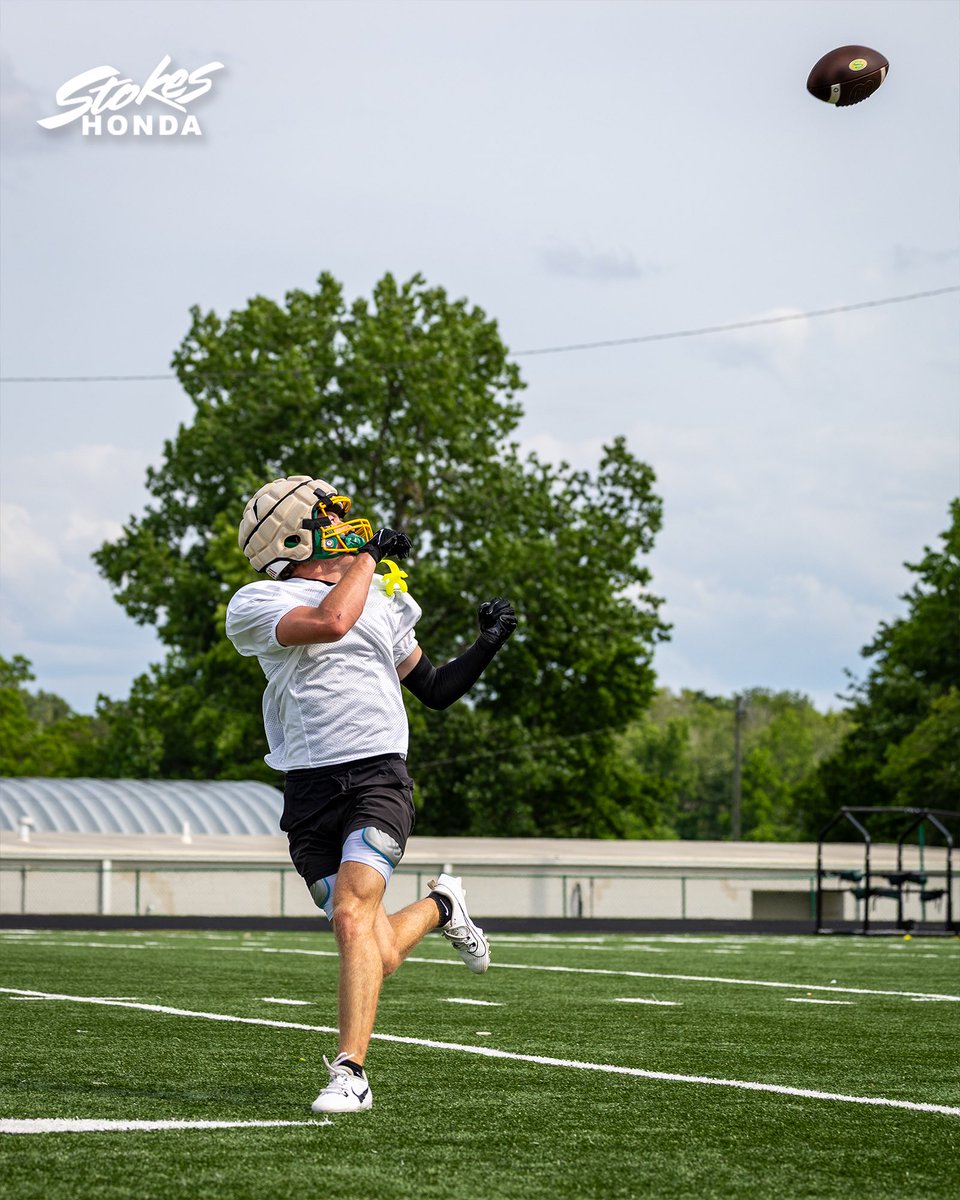 SummervilleFB's tweet photo. Focused.

#GoBigGreen | #VilleMentality
Powered by Stokes Honda North https://t.co/mDOTq7ZtAA