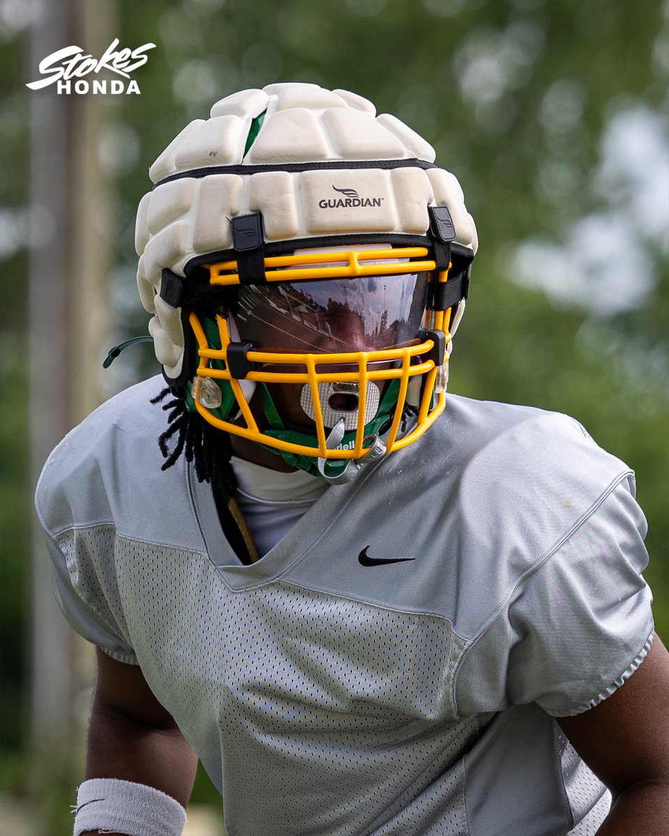SummervilleFB's tweet photo. Focused.

#GoBigGreen | #VilleMentality
Powered by Stokes Honda North https://t.co/mDOTq7ZtAA