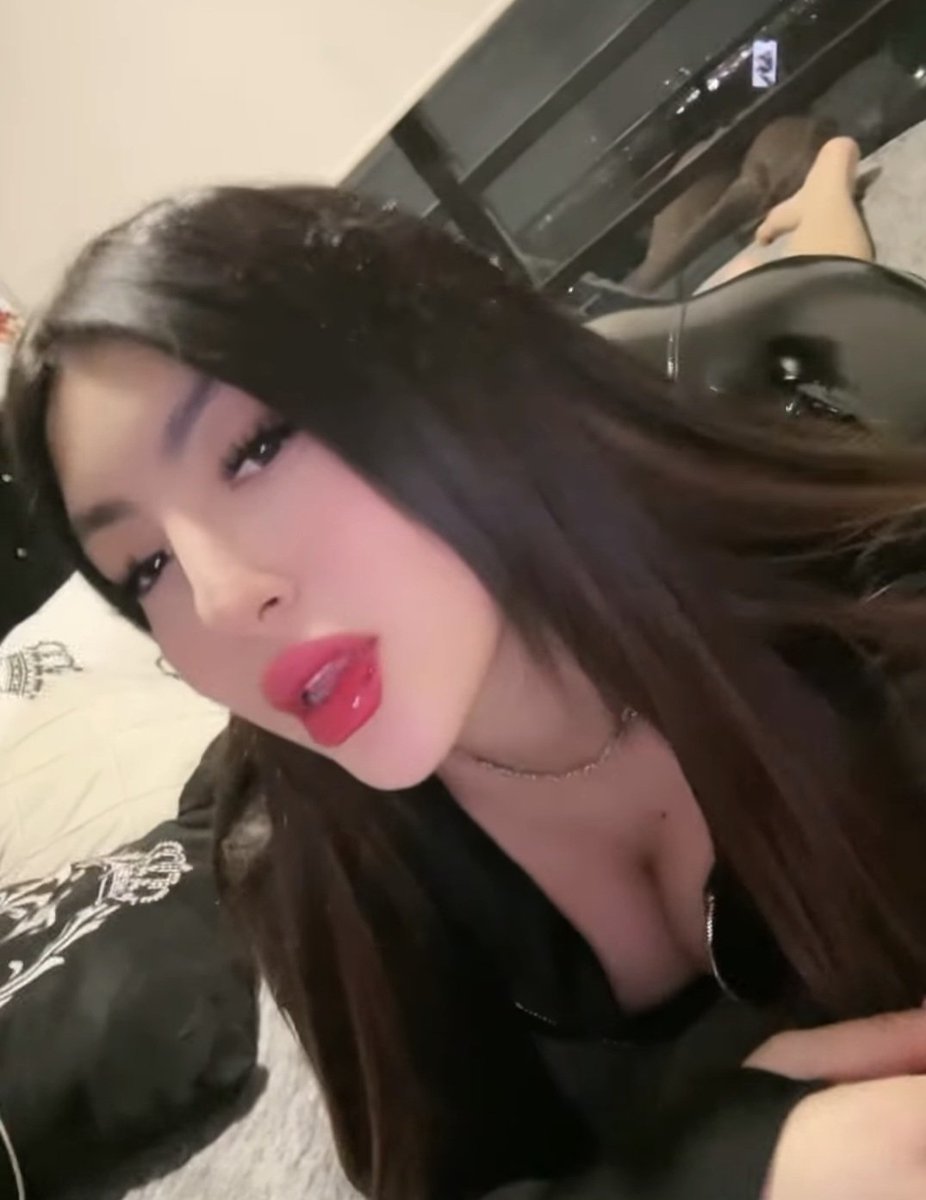 Ximena queens👸 tweet media