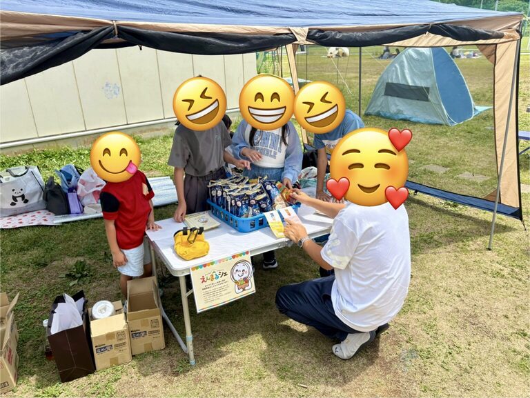 npoenmaru's tweet photo. 【里親家庭の皆さま × NPO法人えんまる】
昨年度えんまるでは、里親家庭の皆さまや子どもたちに向けた取り組みの中で、信州里親友の会様とえんまるシェを通じた連携をさせていただきました。
https://t.co/lOblLD6Vxx
※信州里親友の会様のブログです。画像もお借りしました。https://t.co/7EemiDQbAN https://t.co/Z0m0gvCZ25