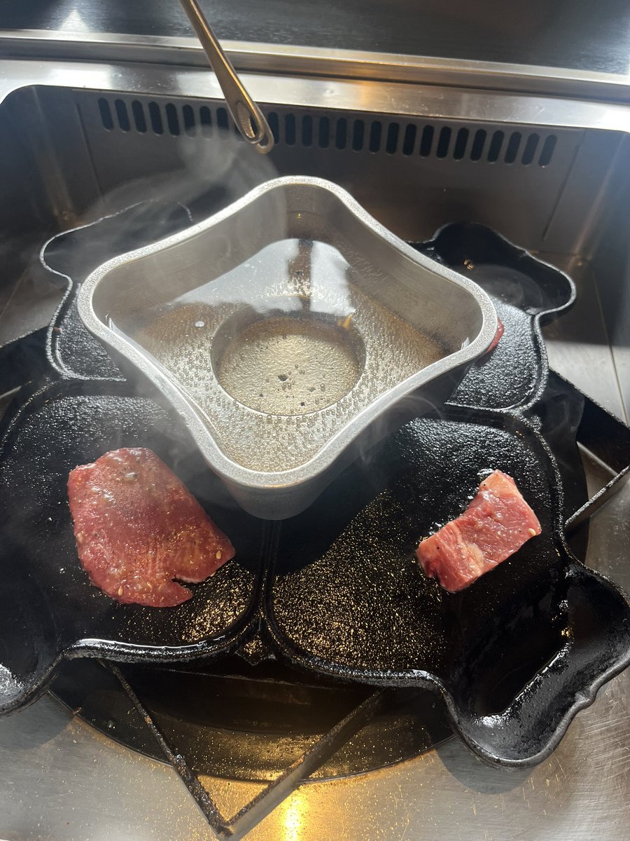 SjrInfo's tweet photo. おはようございます♪
体力をつける為、焼肉です✌️ https://t.co/mhc0PsJOSW