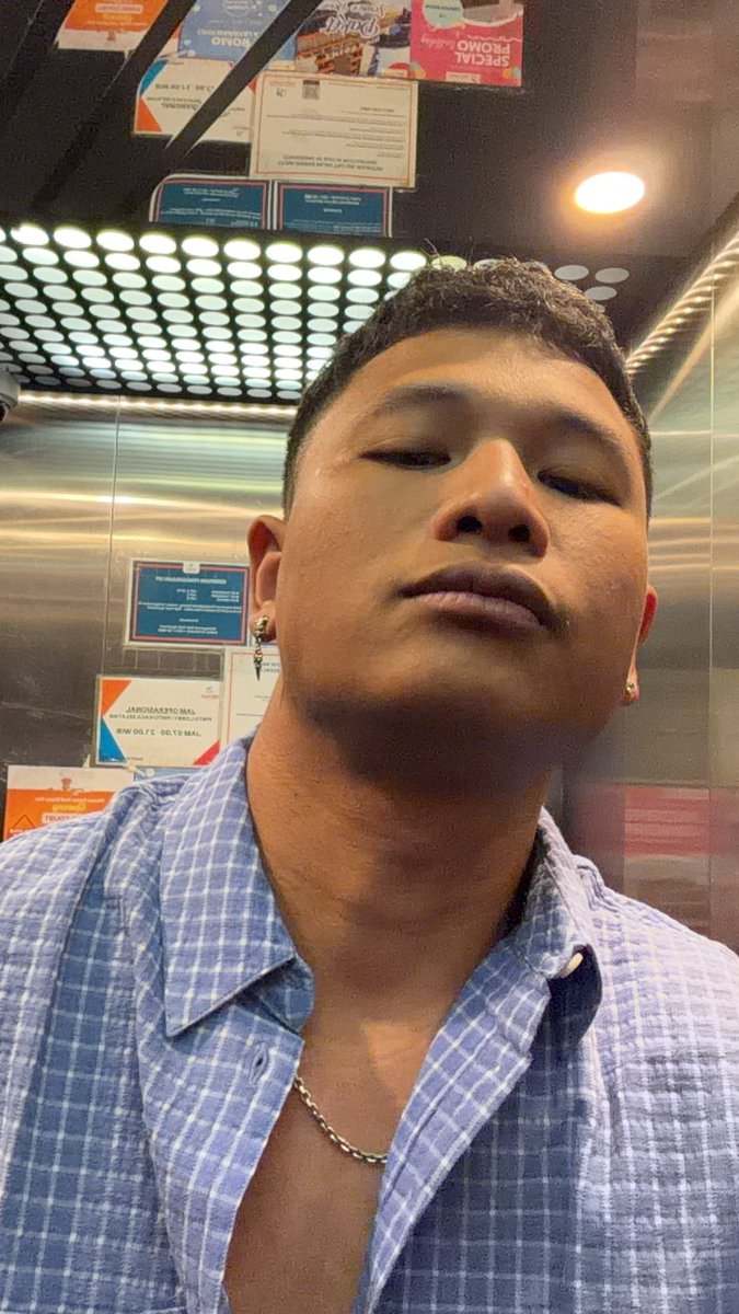 condimentpapi's tweet photo. life update https://t.co/KkYAnvhtVb