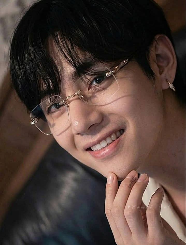 𝐭𝐡𝐯-𝐯 (@95thv_thv) / Posts / X